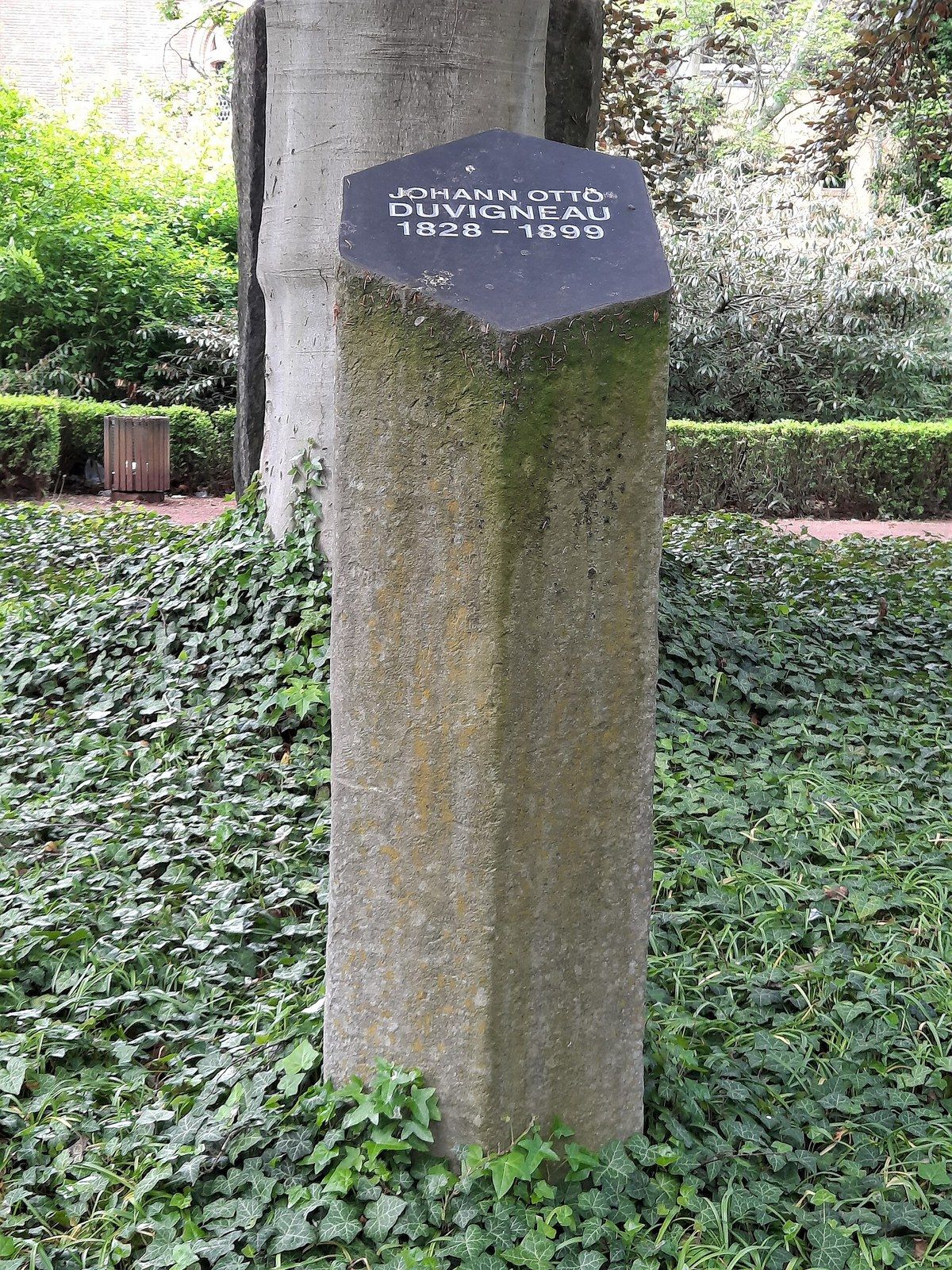 Grabstätte von Otto Duvigneau – Südfriedhof Magdeburg